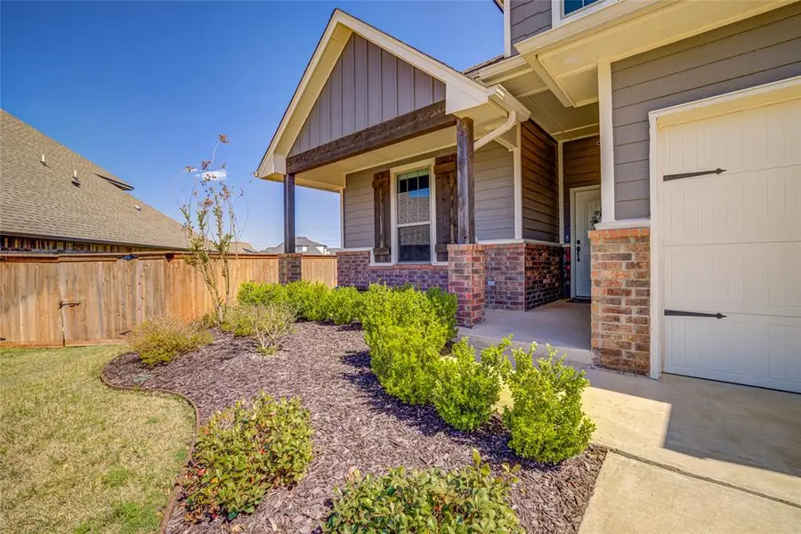 3000 Grapevine Street, Edmond, OK 73034 - #2
