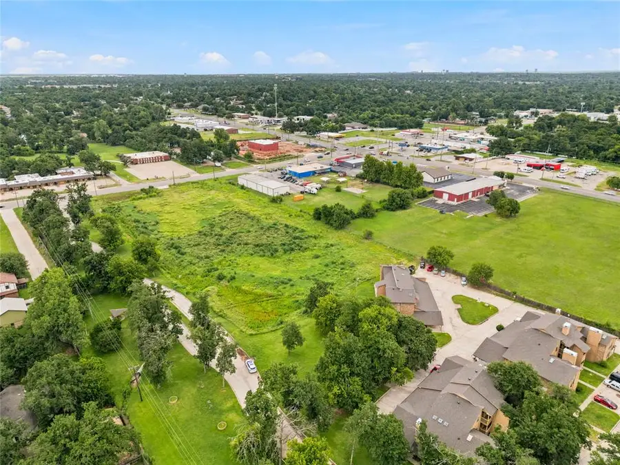 924 Thousand Oak Dr. Drive, Oklahoma City, OK 73127 - #2