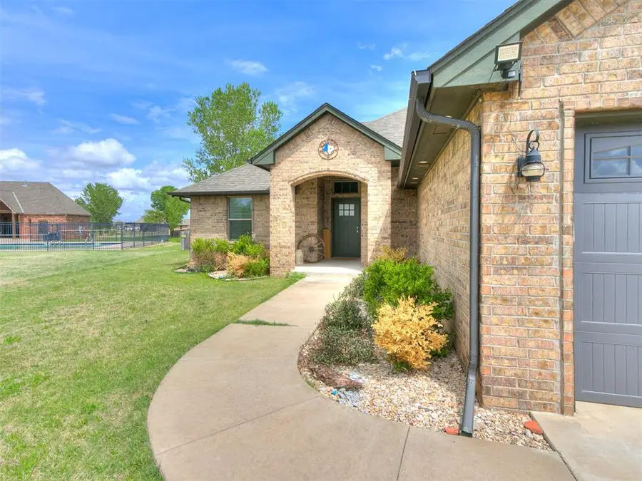 13920 Hutchinson Place, Yukon, OK 73099 - #3