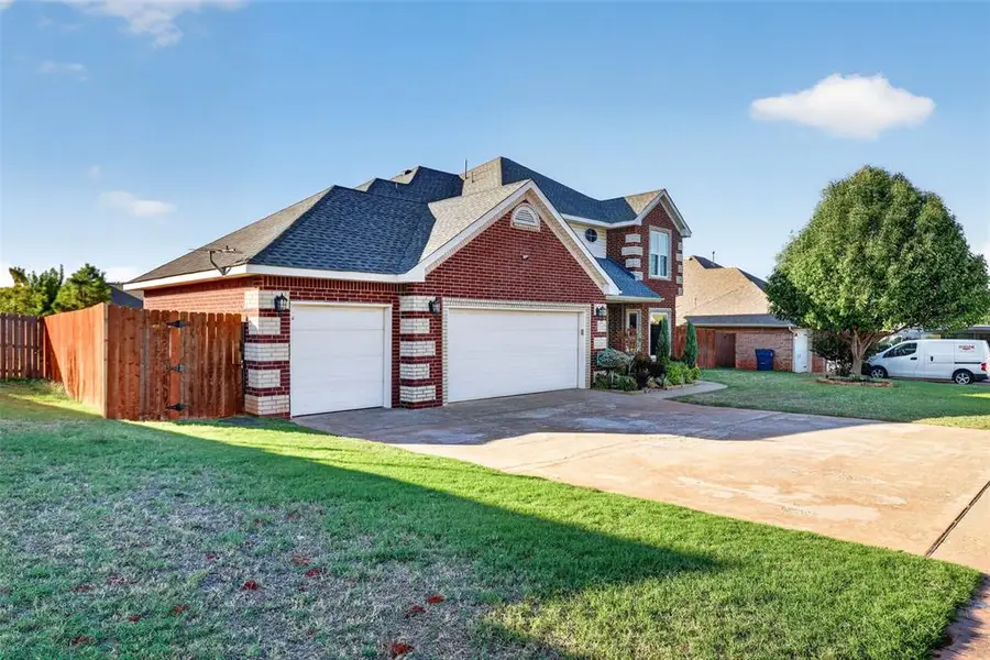 313 N Topaz Way, Mustang, OK 73064 - #3