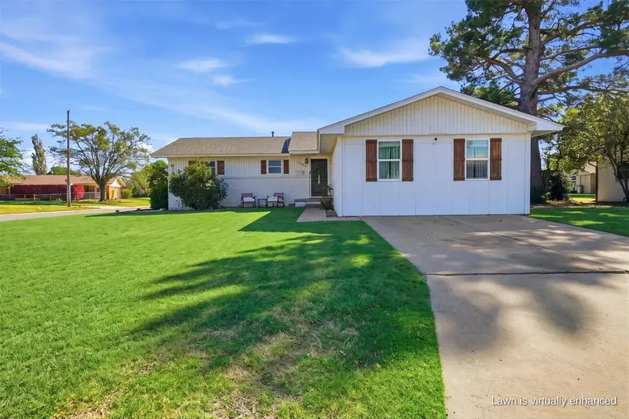 1608 Wilson Street, Altus, OK 73521 - #2