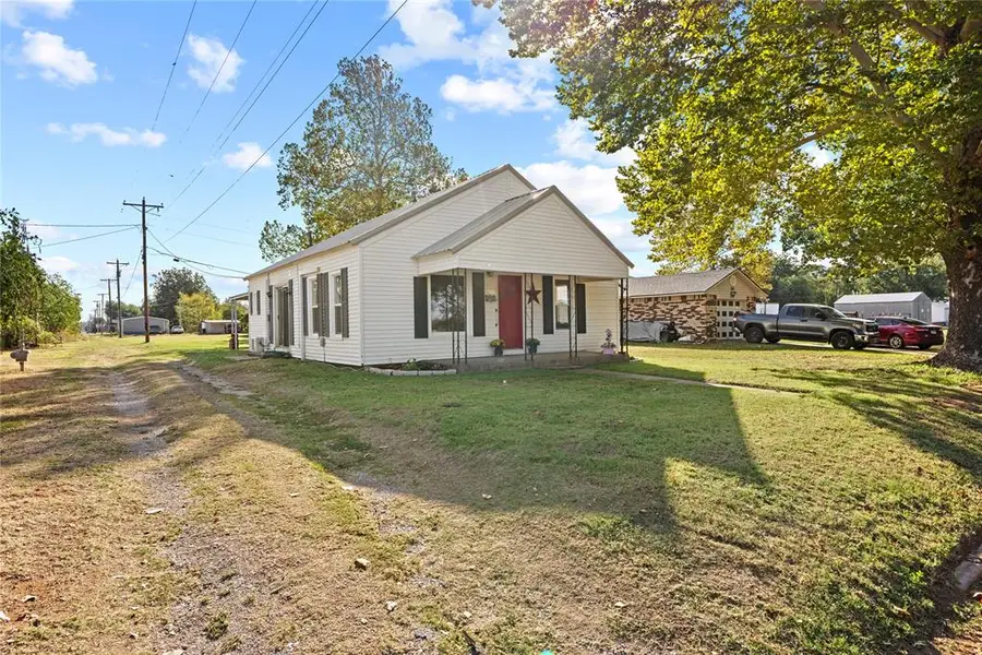 212 N 7th Street, Fort Cobb, OK 73038 - #2