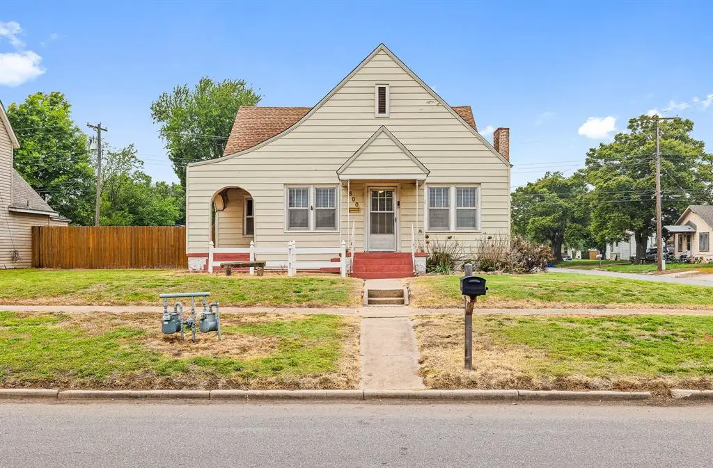 800 S Bickford Avenue, El Reno, OK 73036 - #1