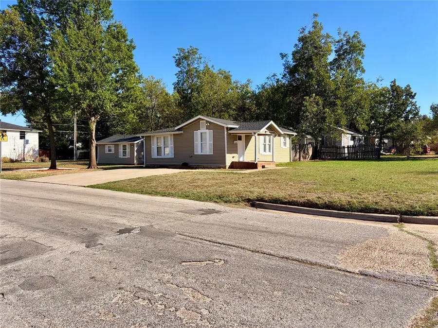 1201 S 19th Street, Chickasha, OK 73018 - #3