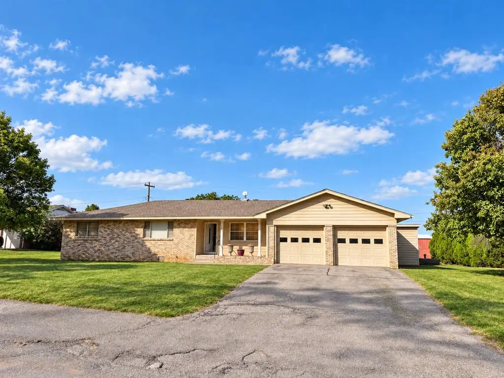 205 S Highland Drive, Erick, OK 73645 - #1