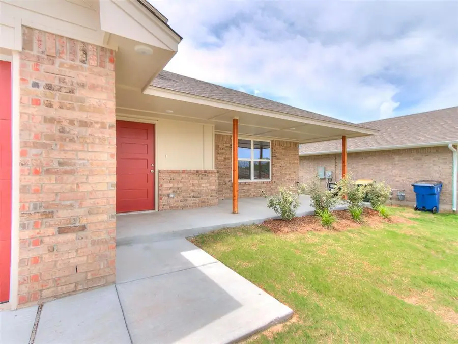 925 Hazy Brook Circle, Chickasha, OK 73018 - #2