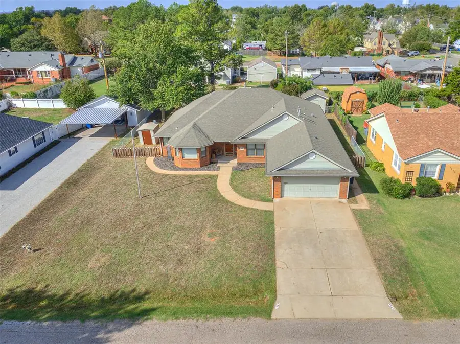 1824 N Philadelphia Avenue, Shawnee, OK 74804 - #2
