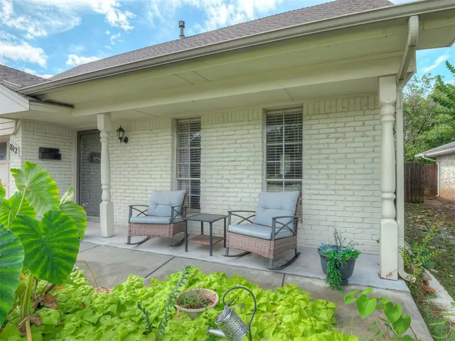 812 Annie Court, Norman, OK 73069 - #2