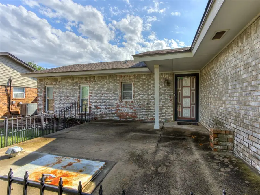 134 Chickasaw Lane, Yukon, OK 73099 - #2