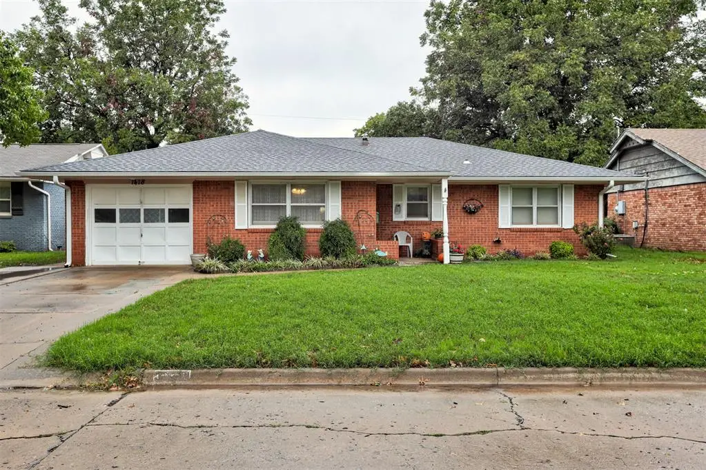 1418 W Thompson Avenue, Enid, OK 73703 - #1