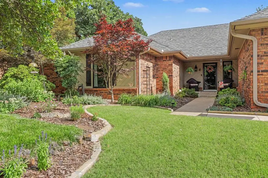 2212 Coachlight Drive, Edmond, OK 73013 - #2