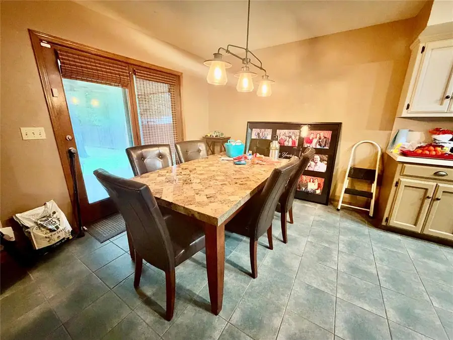 3513 Clarke Street, Choctaw, OK 73020 - #3