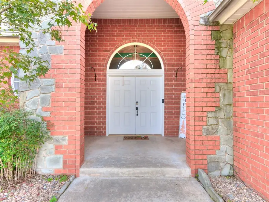 1507 Berkshire Place, Shawnee, OK 74804 - #3