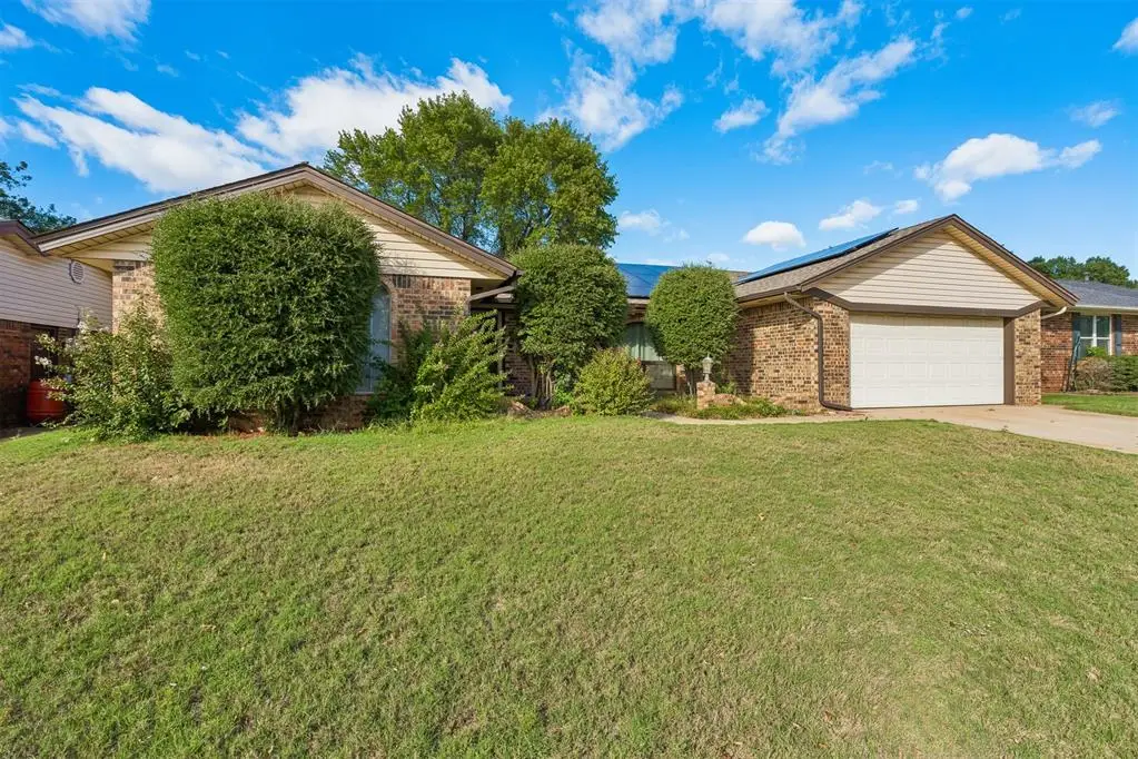 145 W Meade Drive, Yukon, OK 73099 - #1