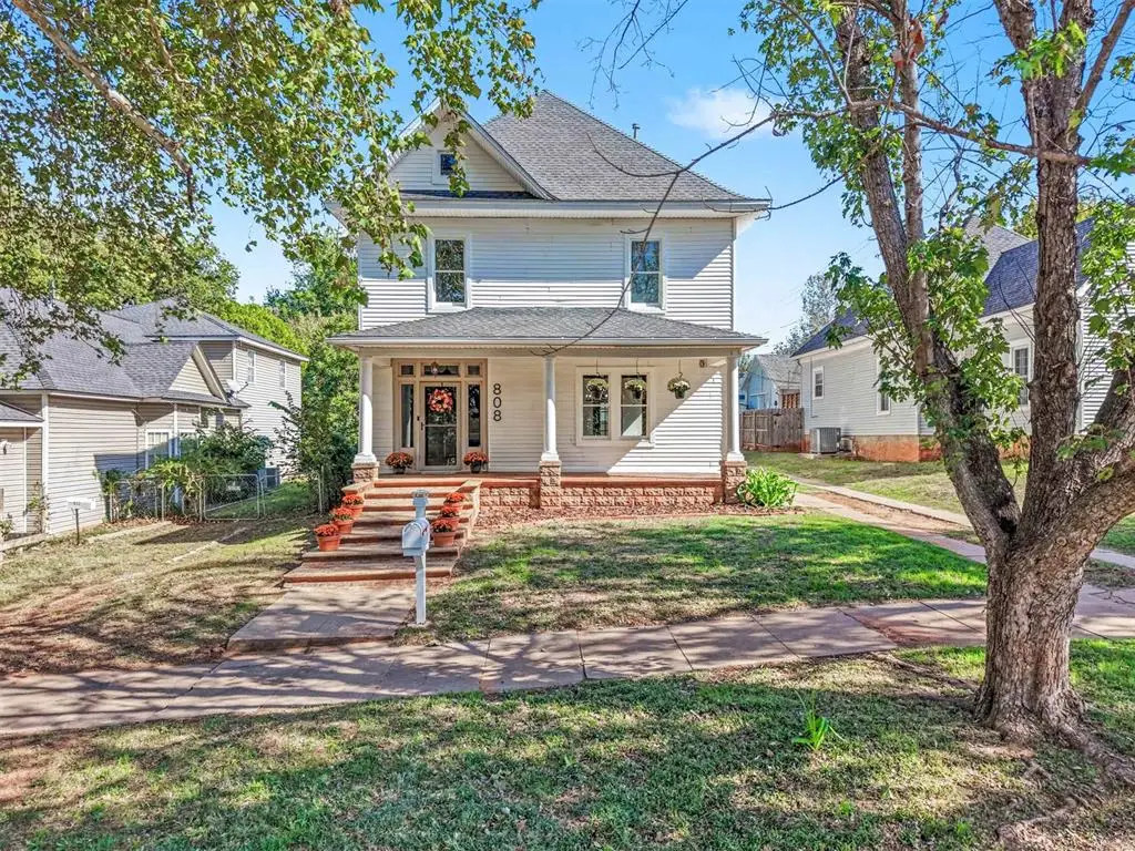 808 N Ash Street, Guthrie, OK 73044 - #1