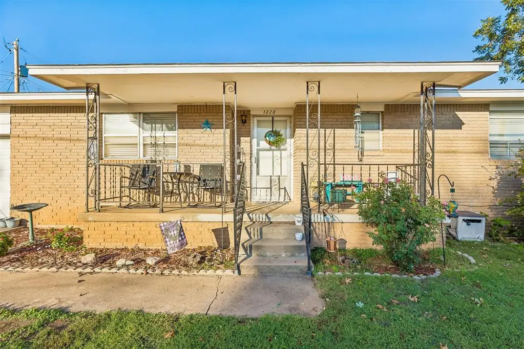 1223 N 14th Street, Perry, OK 73077 - #1