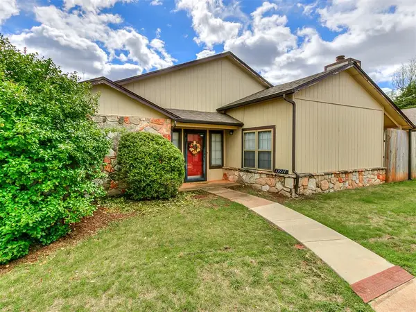 13921 Crossing Way W, Edmond, OK 73013