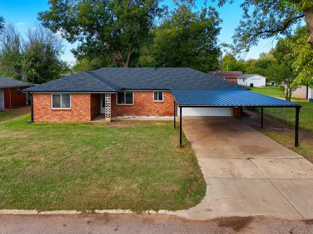 517 N Bell Drive, Crescent, OK 73028 - #1