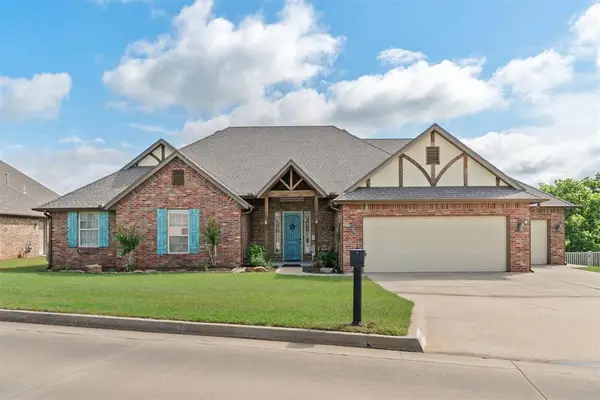 2528 E Bradley Street, Shawnee, OK 74804