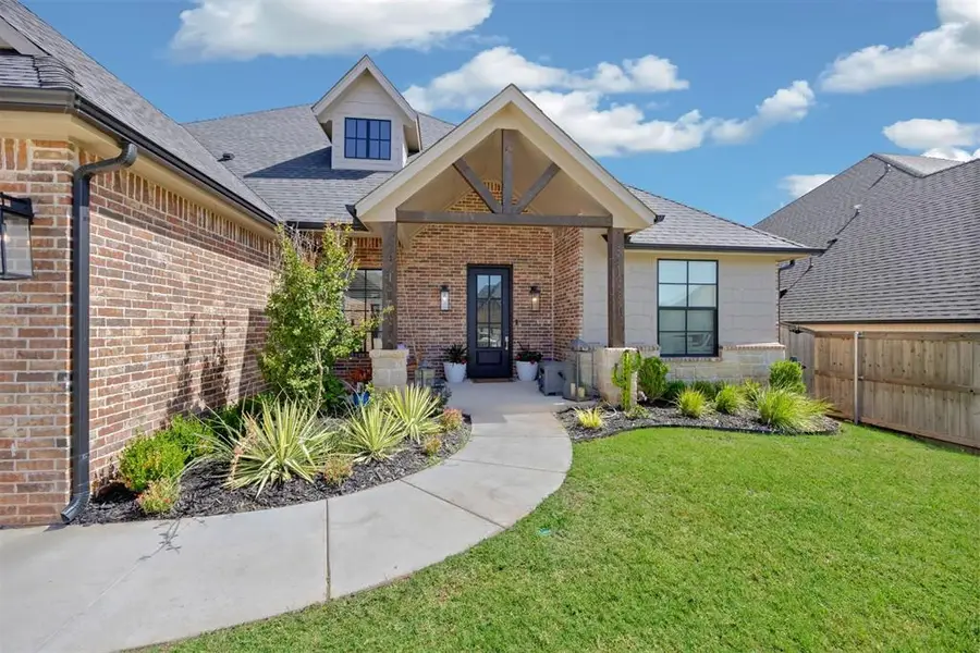 705 Maple Hill Road, Norman, OK 73069 - #3