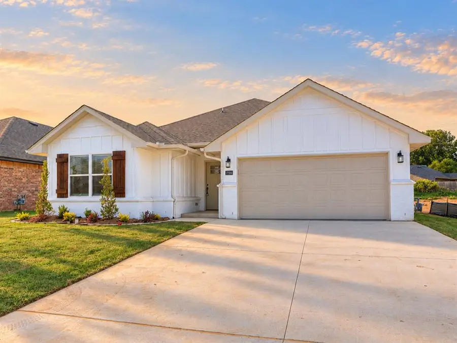 7700 Three Woods Lane, Yukon, OK 73099 - #3