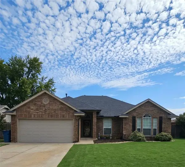 17 N Lockeport Drive, Edmond, OK 73003