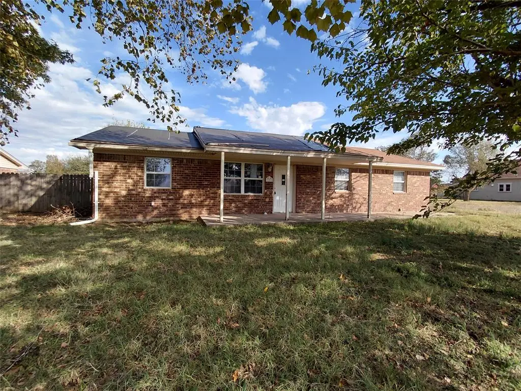 320 Mckinley Avenue, Calumet, OK 73014 - #1