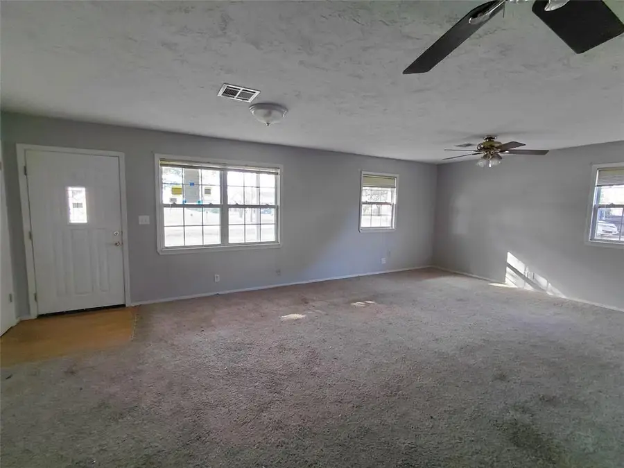 320 Mckinley Avenue, Calumet, OK 73014 - #3