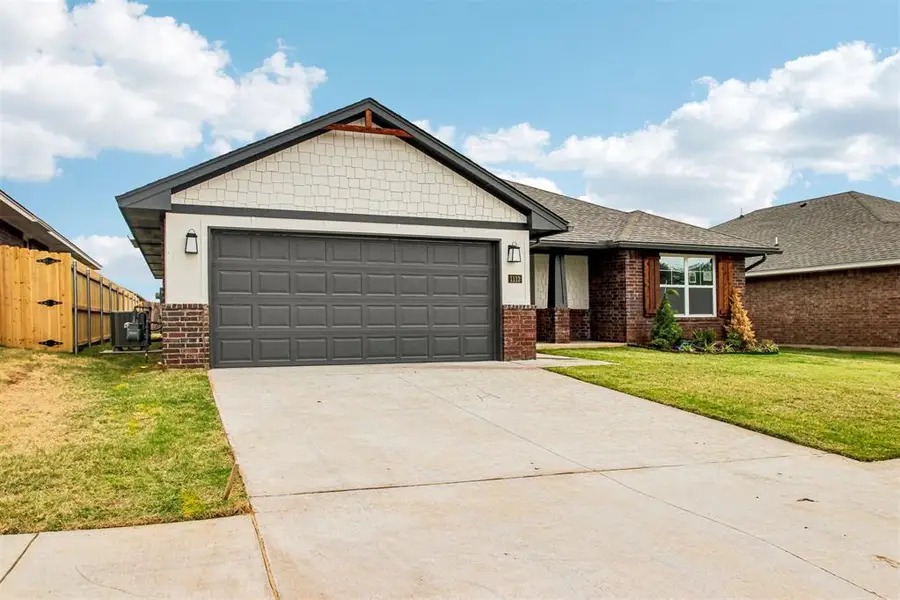 1112 Redwood Creek Drive, Yukon, OK 73099 - #2