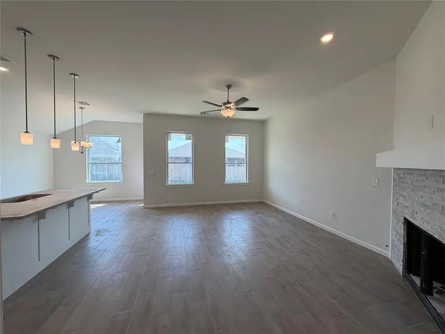 1116 Redwood Creek Drive, Yukon, OK 73099 - #2