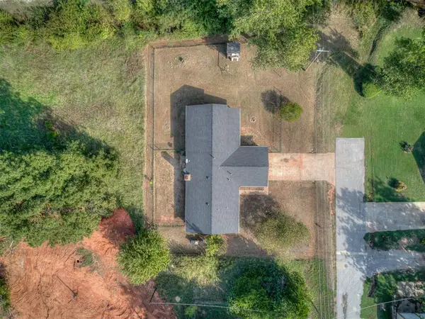 409 NE 9th Street, Blanchard, OK 73010