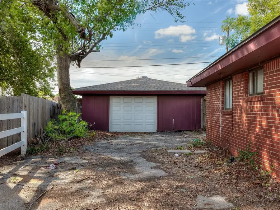 3228 Dentwood Terrace, Del City, OK 73115 - #2