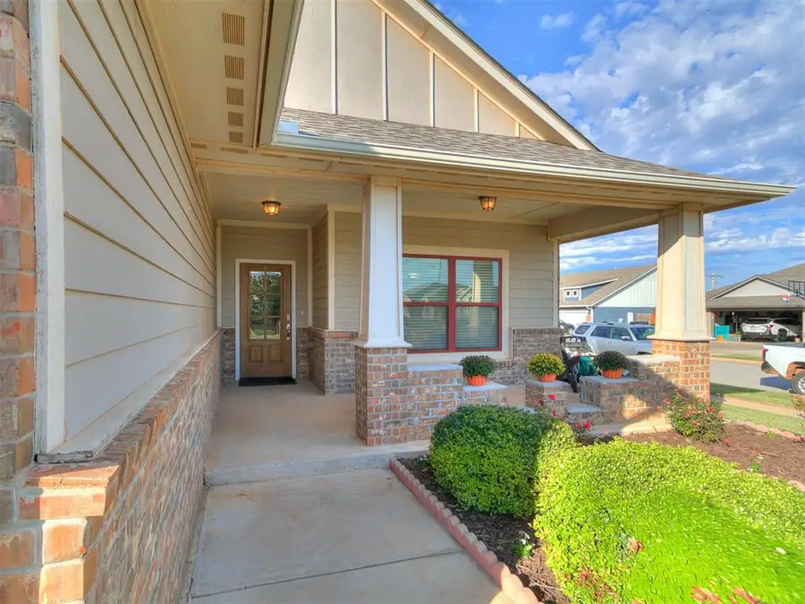 9401 NW 92nd Street, Yukon, OK 73099 - #2