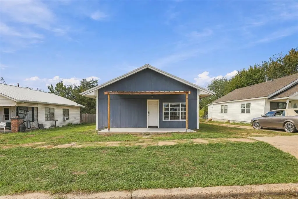 105 N Highland Street, Seminole, OK 74868 - #1