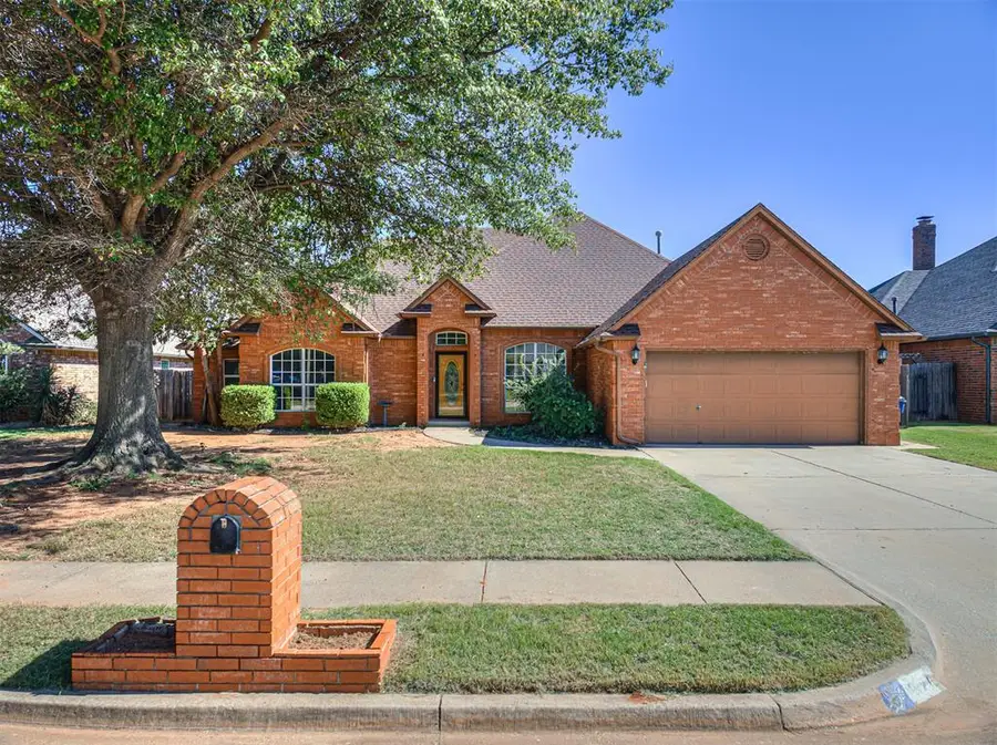 704 N Remington Way, Mustang, OK 73064 - #3