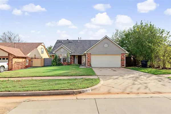 2128 NE 9th Street, Moore, OK 73160