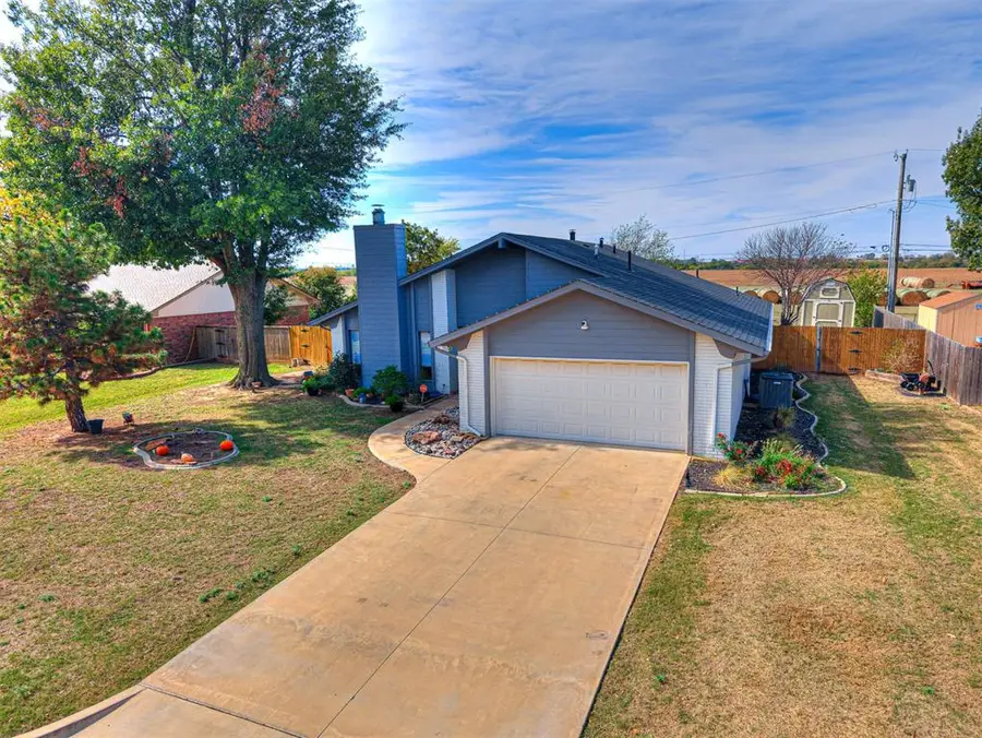 118 Bowerwood Drive, Chickasha, OK 73018 - #2