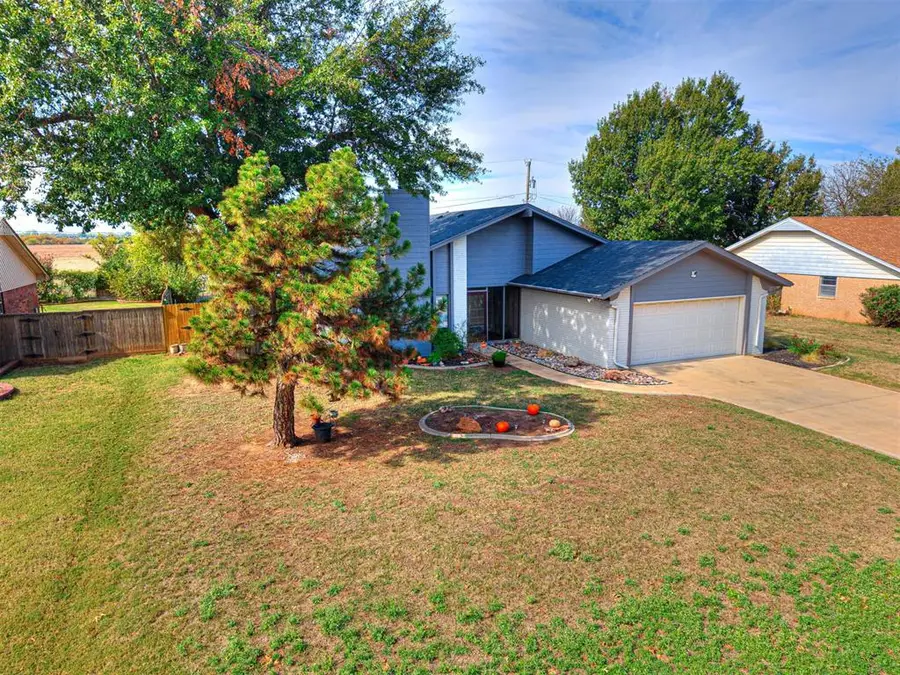 118 Bowerwood Drive, Chickasha, OK 73018 - #3