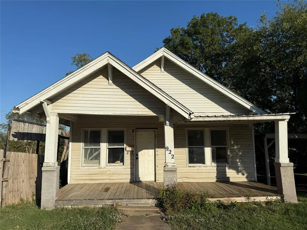 922 S Mekusukey Avenue, Wewoka, OK 74884 - #1