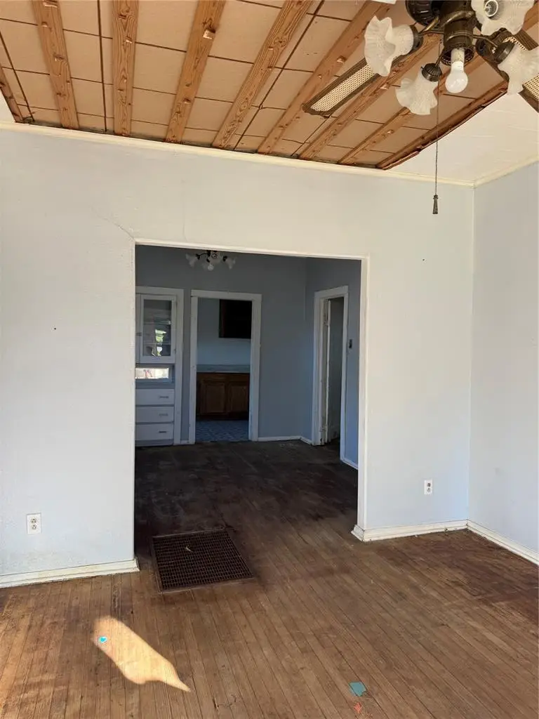 922 S Mekusukey Avenue, Wewoka, OK 74884 - #3