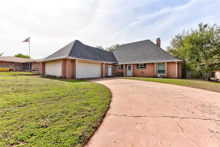 2014 E Canadian Court Terrace, Mustang, OK 73064 - #2