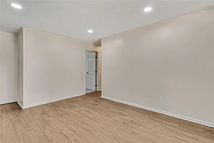 4504 Meadowpark Drive, Midwest City, OK 73110 - #3