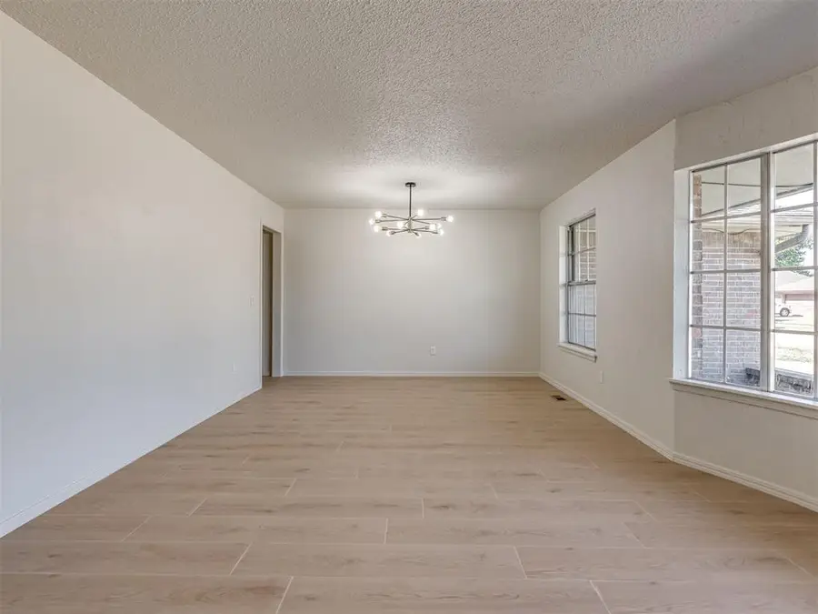 12 SW 102nd Street, Oklahoma City, OK 73139 - #3