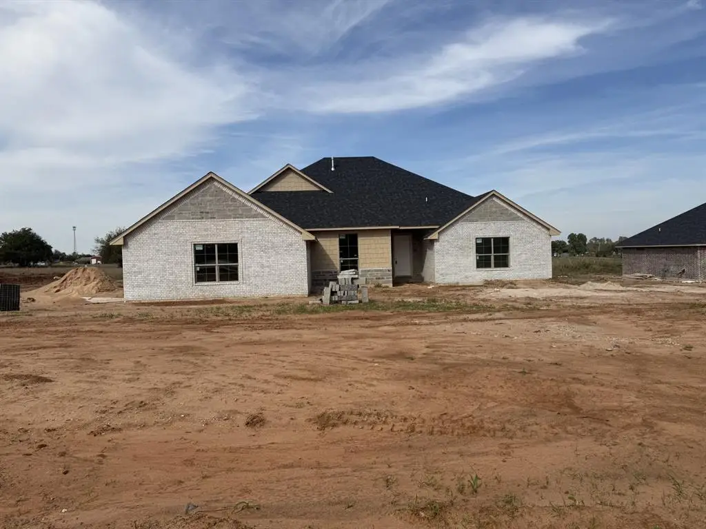8680 Oak Tree Circle, Edmond, OK 73025 - #1