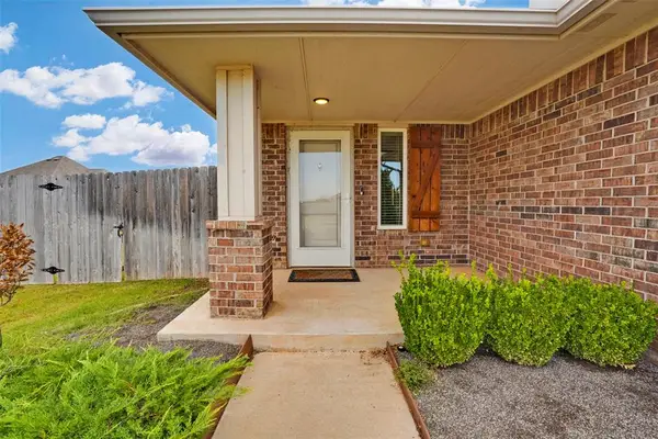 19628 Brookville Drive, Edmond, OK 73012