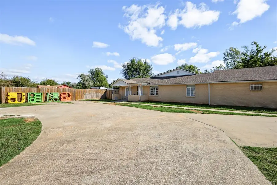 2912 N Post Road, Spencer, OK 73141 - #2