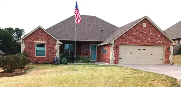 2706 Eagle Lake Drive, Blanchard, OK 73010