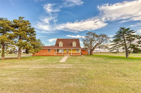 38470 E County Road 1450 Road, Granite, OK 73547