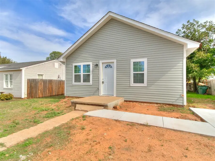 1605 S 13th Street, Chickasha, OK 73018 - #2