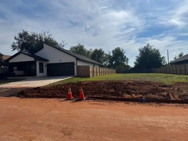 406 SE 26th Street, Oklahoma City, OK 73129 - #3